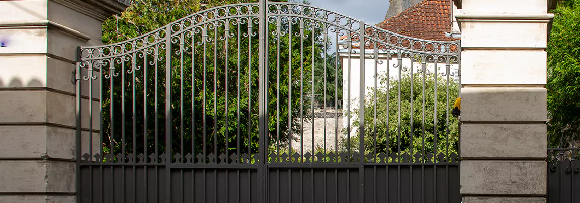 Wooden Swing Gate Repair in Elmhurst, IL